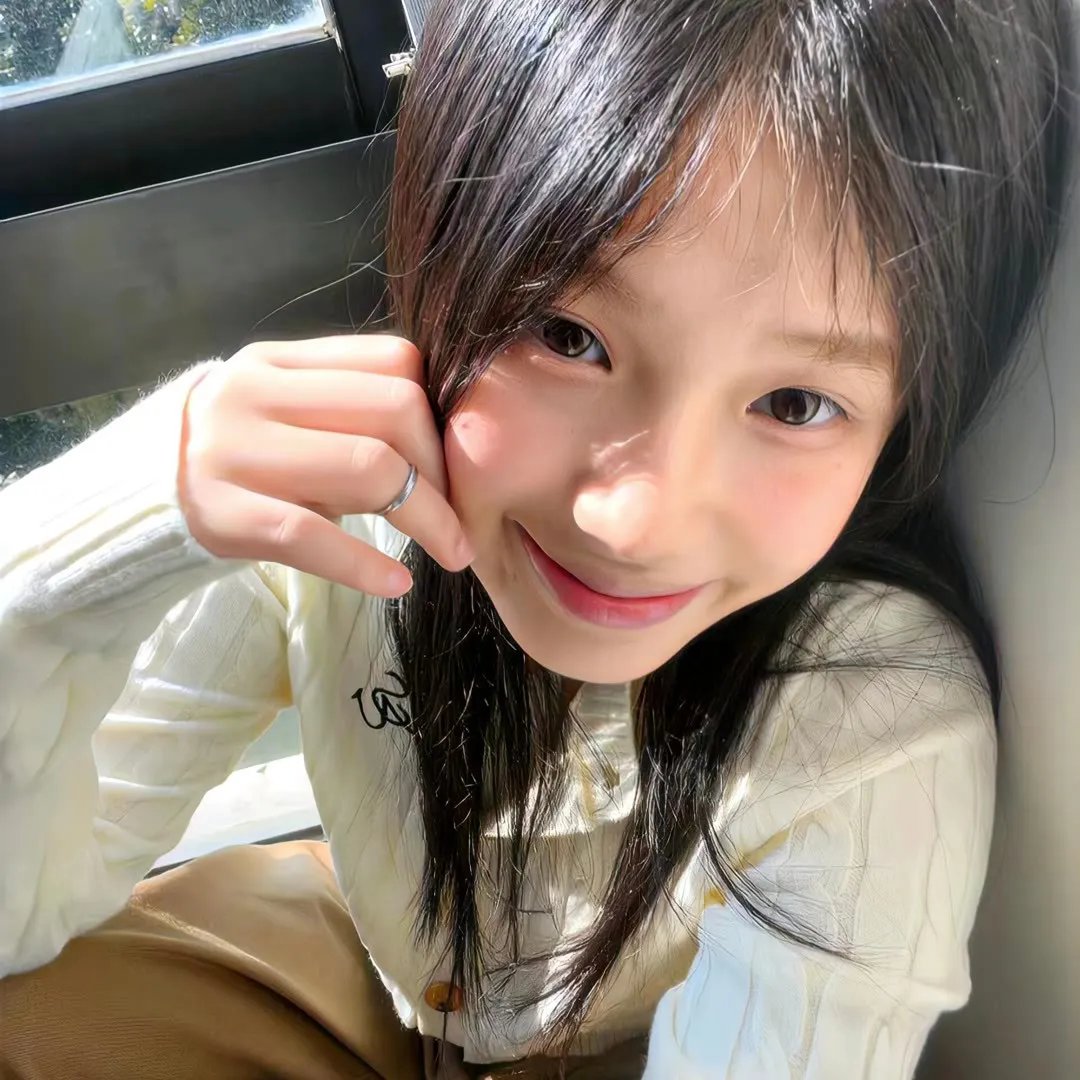 女孩爱跑步